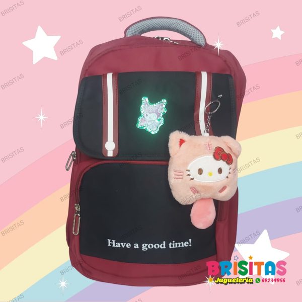 Mochila Tamaño Oficio + Llavero Kuromi 4