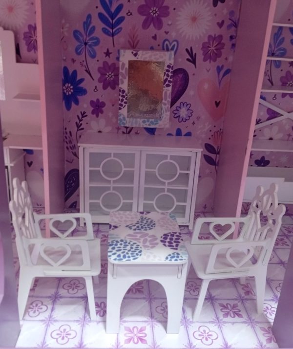 Juego de sillas con credenza p/ Muñecas